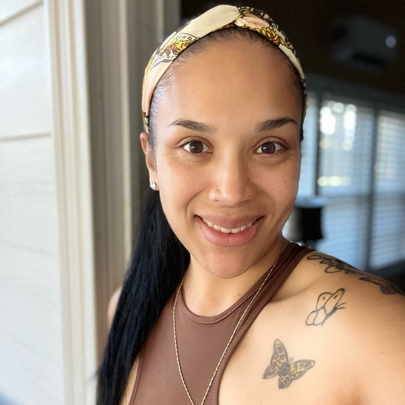 Meet your Posher, Posh - Picture 3 of 3